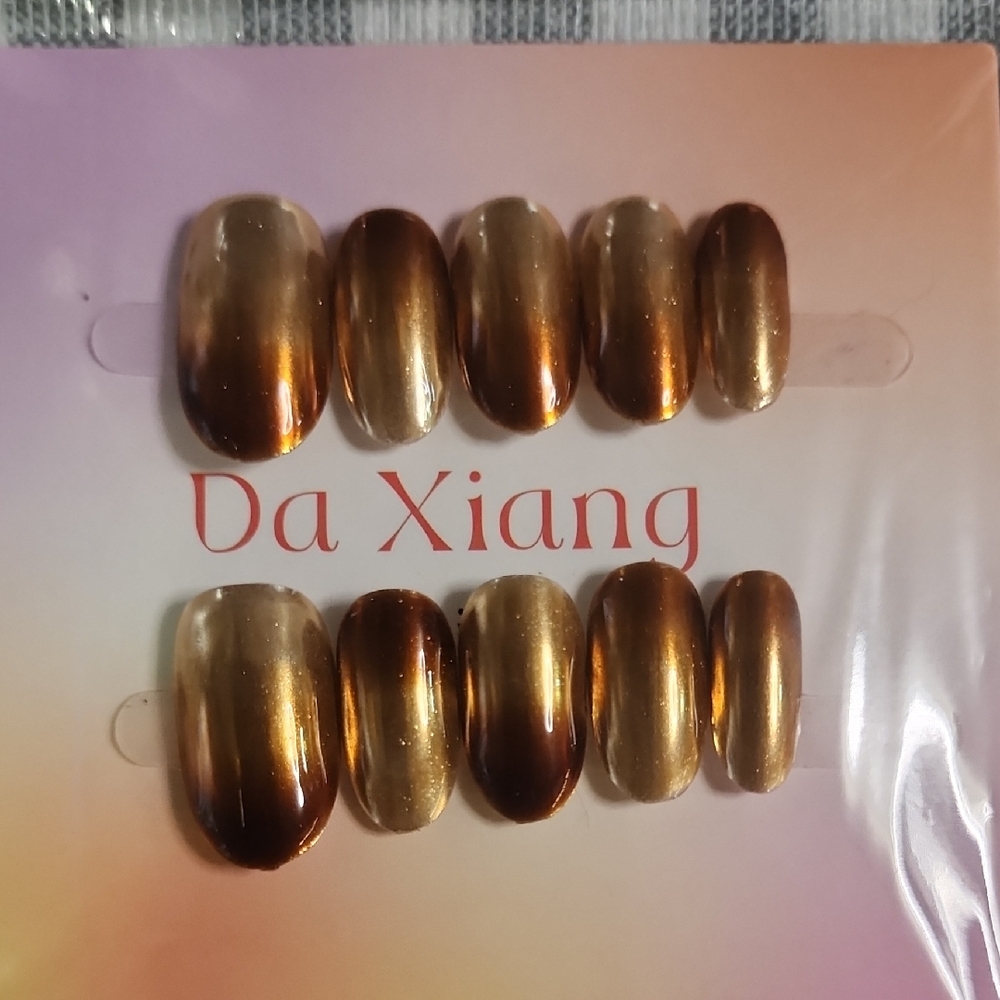 Da Xiang Gradient Handmade Nails